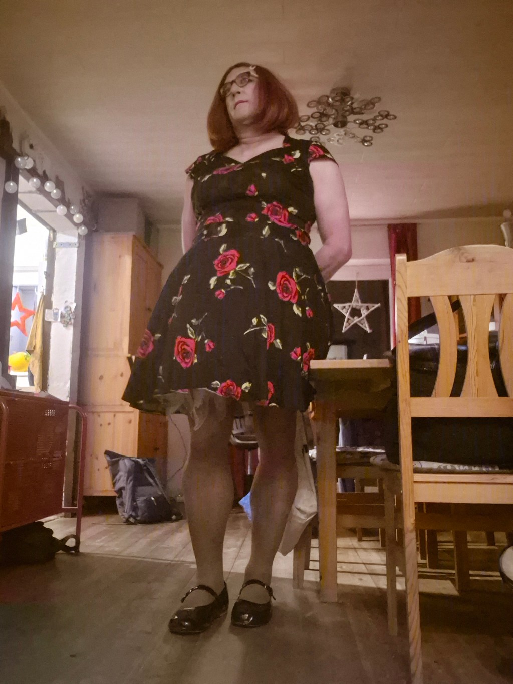 Meine Eheherrin fährt allein auf eine Party&nbsp;…